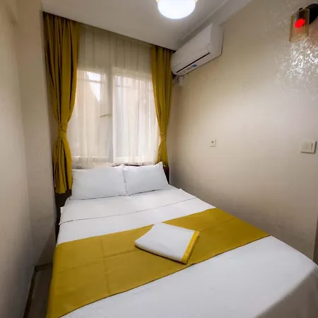 Oez Duenya * 이스탄불