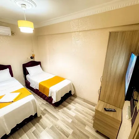 Oez Duenya * 이스탄불