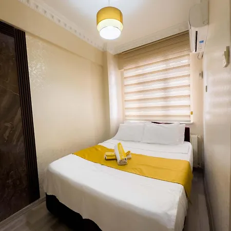 Oez Duenya * 이스탄불